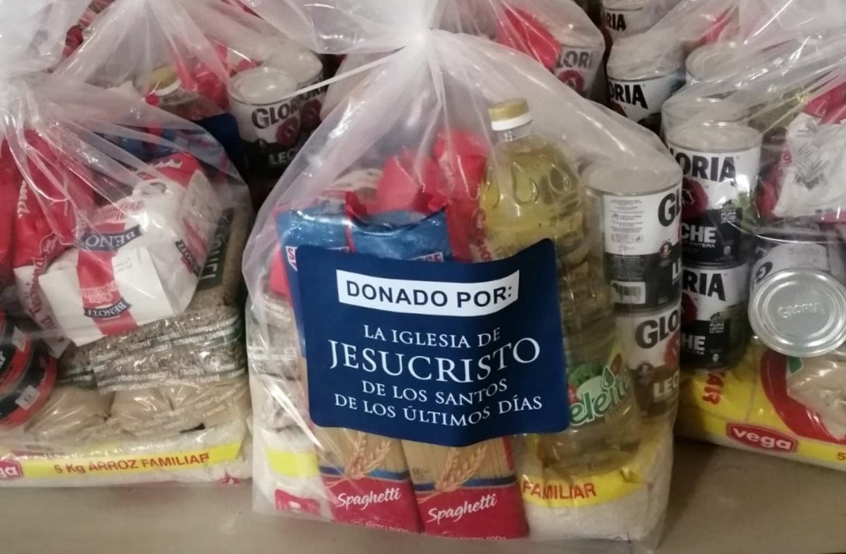 Municipalidad de Monsefú recibe donación de 7 toneladas y media de alimentos de primera necesidad de la Iglesia de Jesucristo.