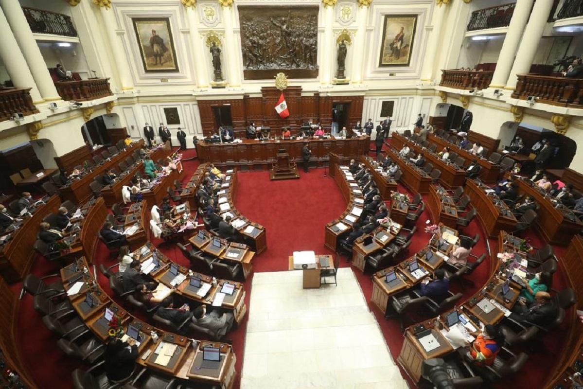 Con 64 votos a favor, 58 en contra y 2 abstenciones, Congreso otorgó el voto de confianza al gabinete Torres Vásquez.
