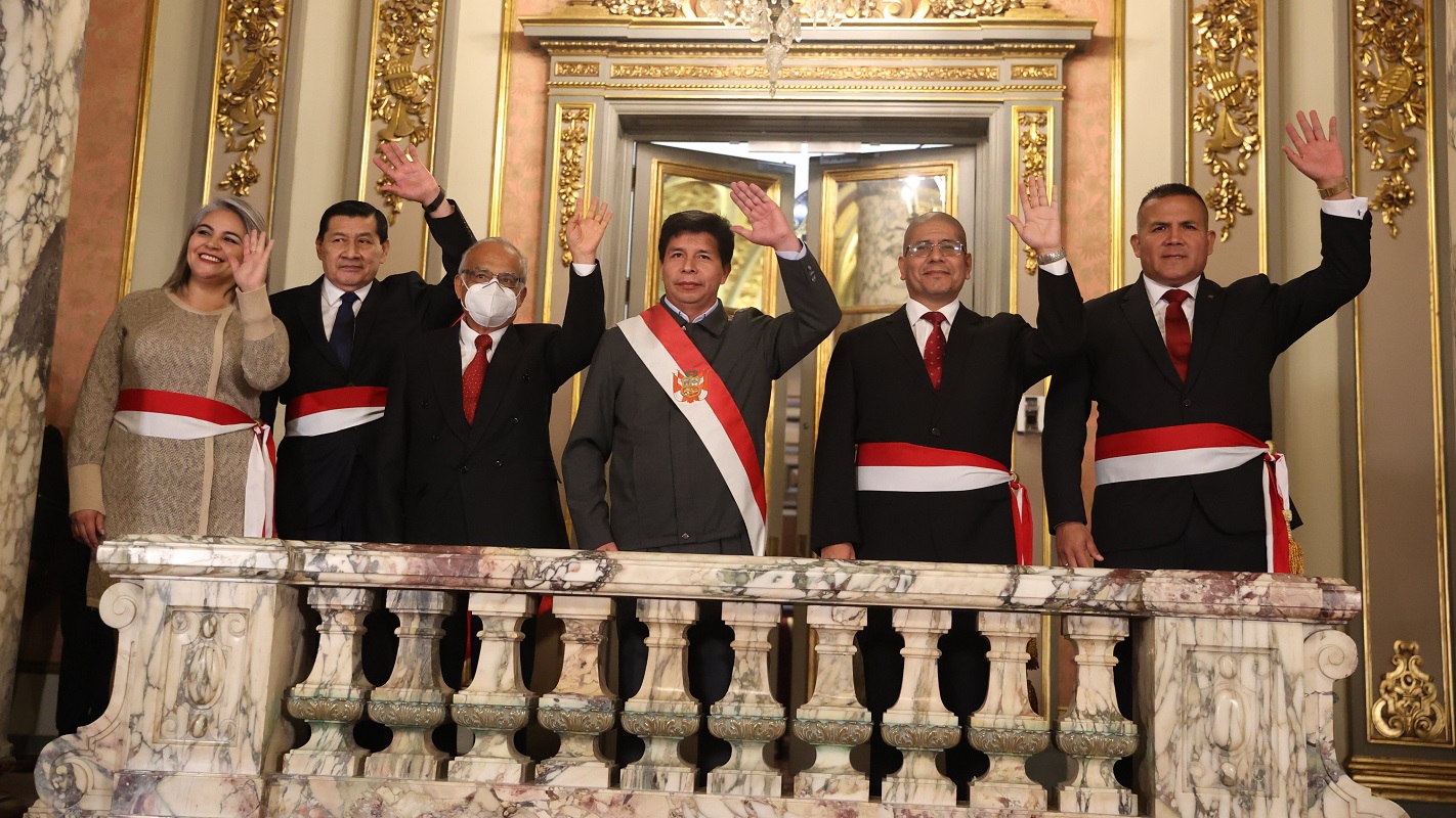 Presidente Pedro Castillo Terrones tomó juramento a cuatro nuevos ministros. Energía y Minas, Midagri, Interior y MTC.