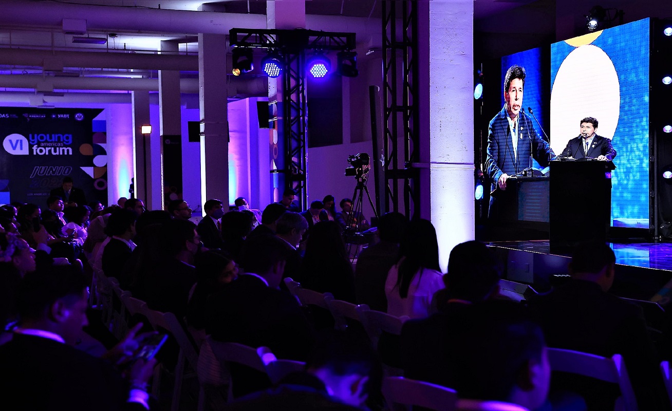 Desde la IX Cumbre de Las Américas, presidente Castillo propuso la creación de un viceministerio para la juventud.