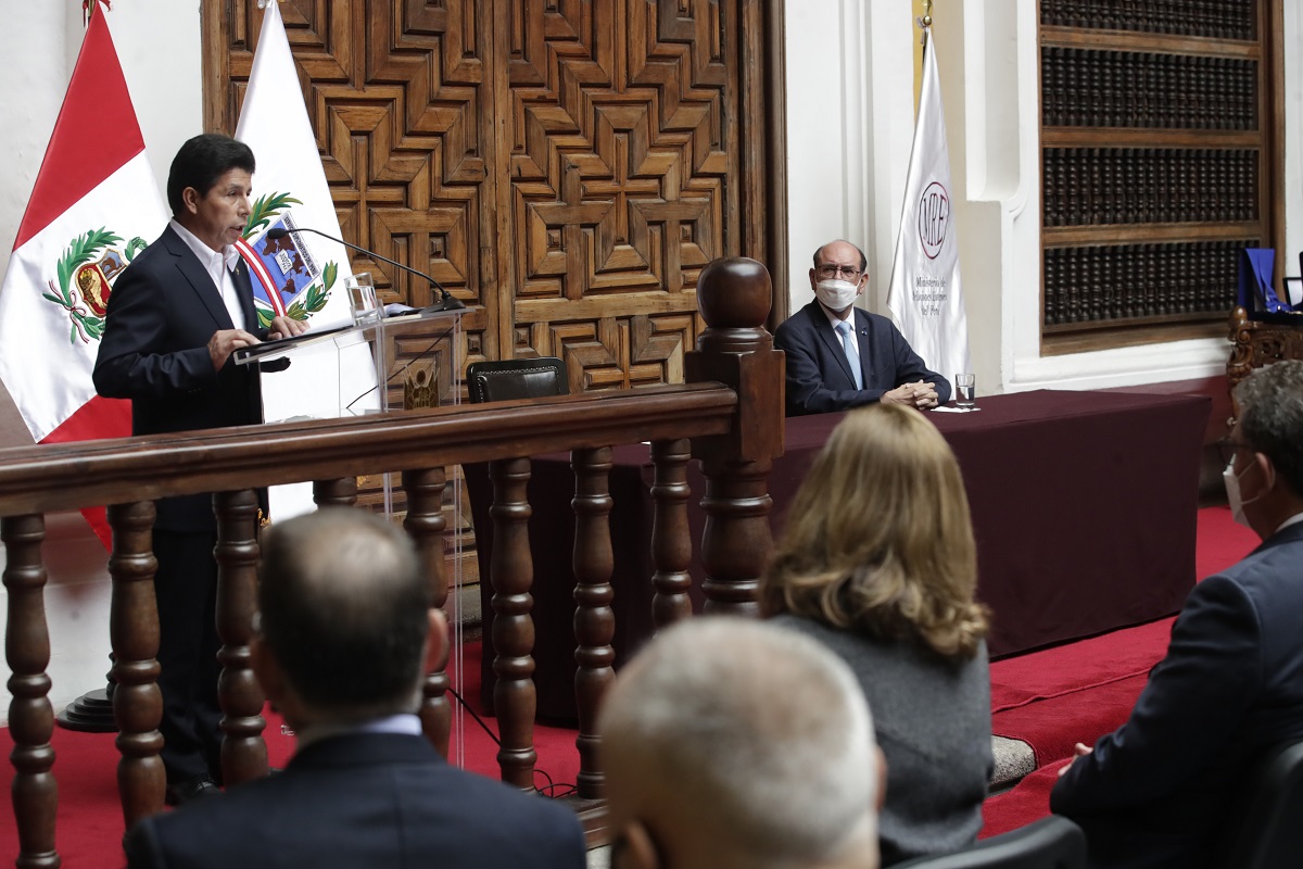 En aniversario institucional de la Cancillería peruana presidente Castillo destaca el compromiso, vocación y labor de la imagen del Perú en el exterior.